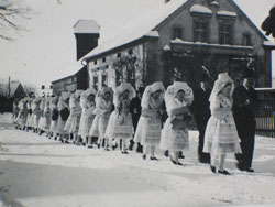 Zapustojski pśeśěg w Smogorjowje. Nejskerjej kóńc 1930tych lět.